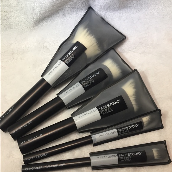 maybelline concealer brush